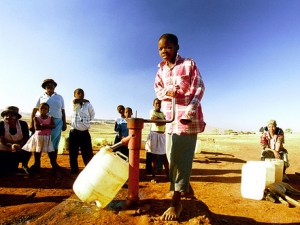 RuralwaterpumpnearUlundi.SouthAfrica.PhotoTrevorSamson-WorldBank400x300-size470x1200quality75